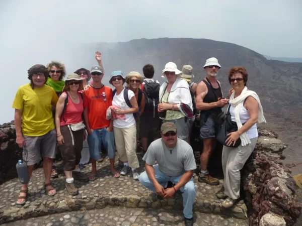 Voyage en famille au Honduras avec 17 personnes découvrant le tourisme authentique dans les villages Garifunas